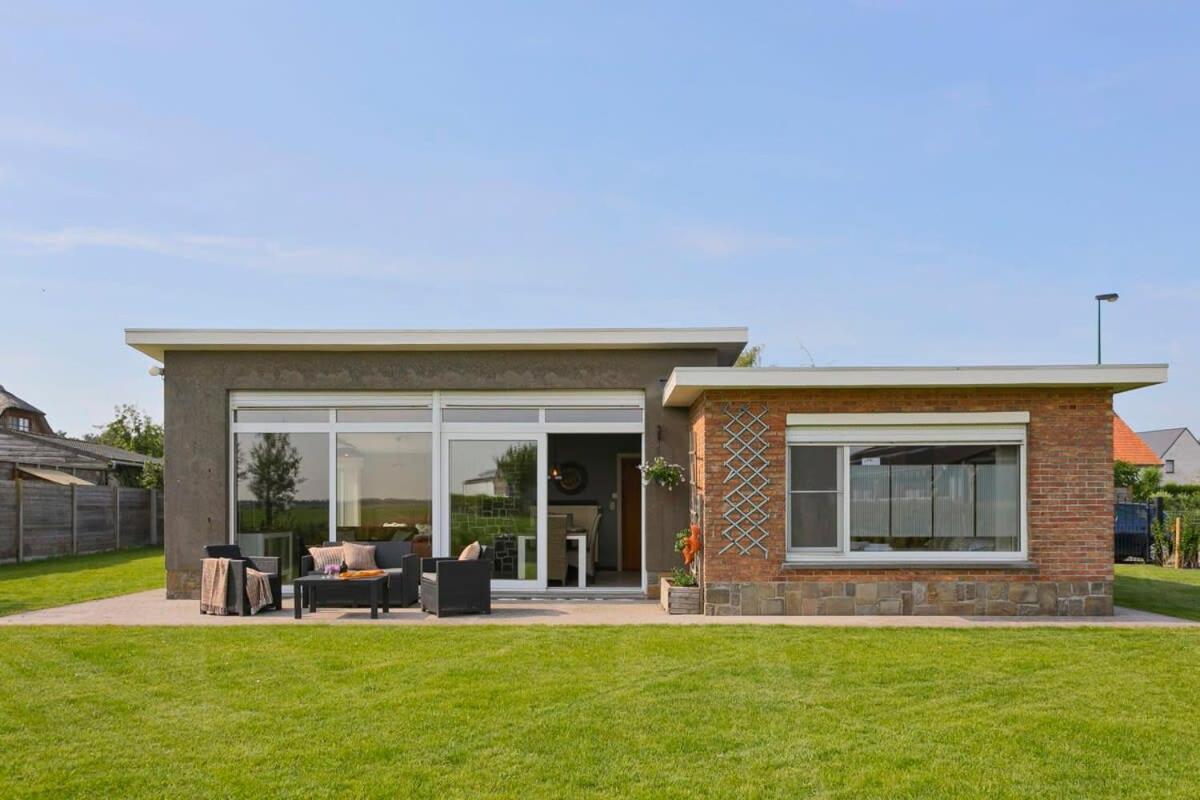 Huswell - Bungalow With Garden At 5 Minutes From The Beach Villa De Haan Dış mekan fotoğraf